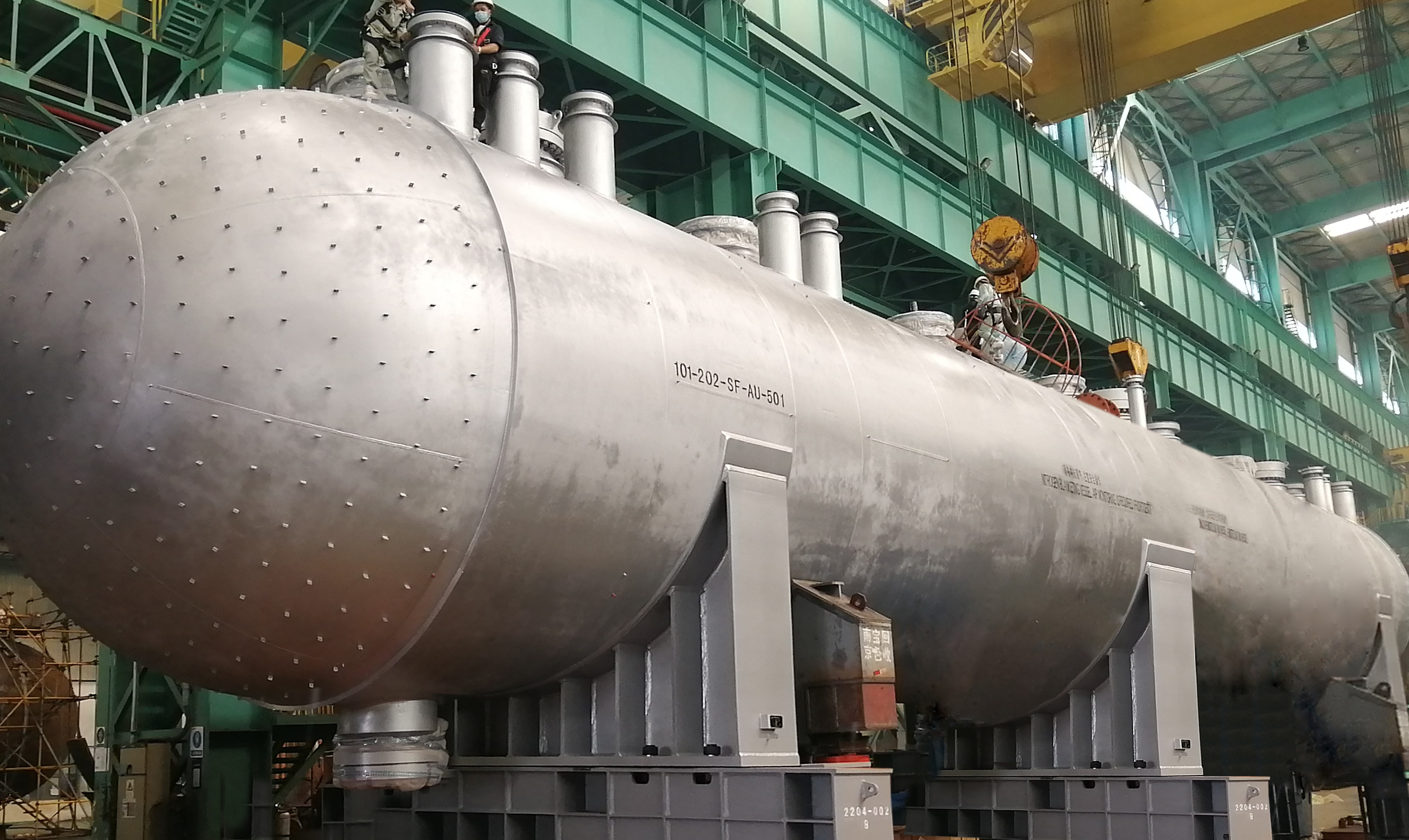 沙龙国际官方网站制造完成重量1200吨高压釜